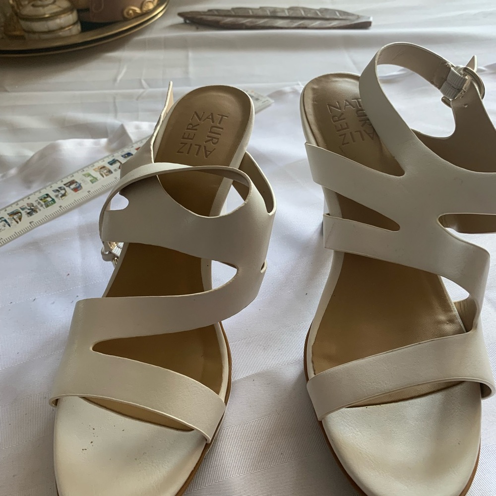 Naturalizer heeled sandals